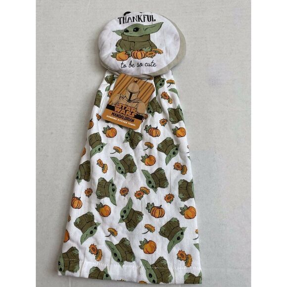Disney Star Wars The Mandalorian Baby Yoda Hanging Kitchen Towel Thanksgiving - Picture 1 of 6
